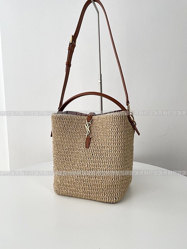 생로랑르37라피아버킷백  20260416-160751-007.jpg