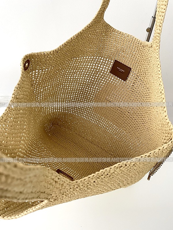 생로랑이카르맥시쇼퍼백  20260416-164943-004.jpg