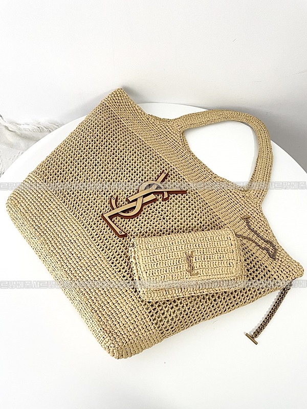 생로랑이카르맥시쇼퍼백  20260416-164944-007.jpg