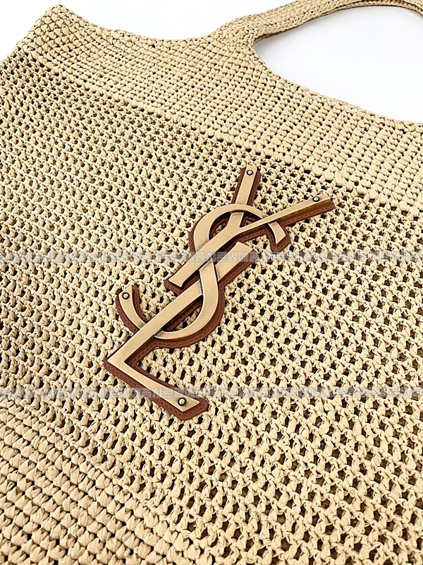 생로랑이카르맥시쇼퍼백  20260416-164944-010.jpg