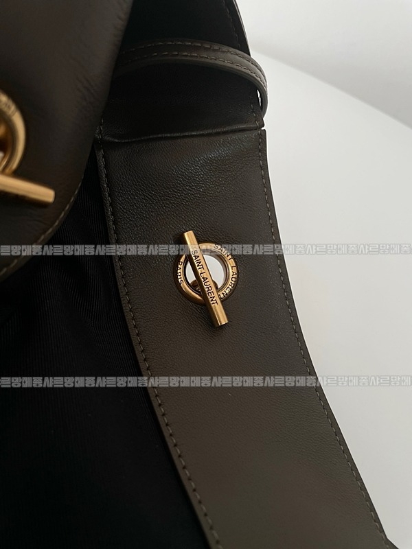 생로랑제이미포숑라지  20260417-100714-016.jpg