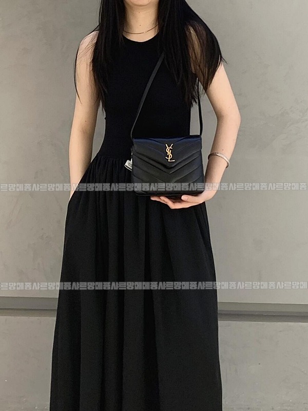 생로랑루루미니백  20260417-104956-025.jpg