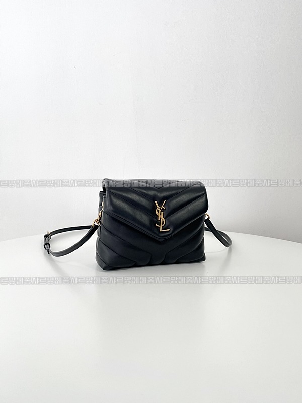 생로랑루루미니백  20260417-104952-002.jpg