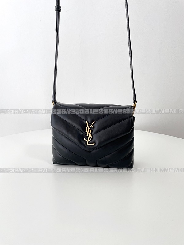 생로랑루루미니백  20260417-104952-008.jpg