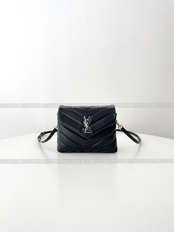 생로랑루루미니백  20260417-105743-001.jpg