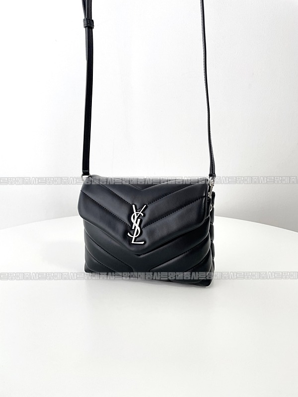 생로랑루루미니백  20260417-105744-008.jpg