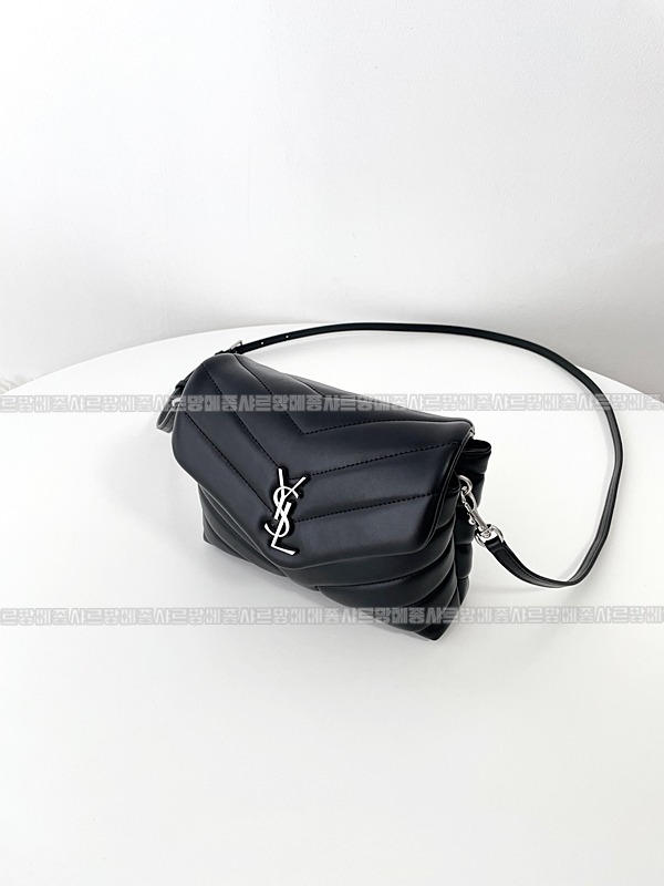 생로랑루루미니백  20260417-105744-006.jpg