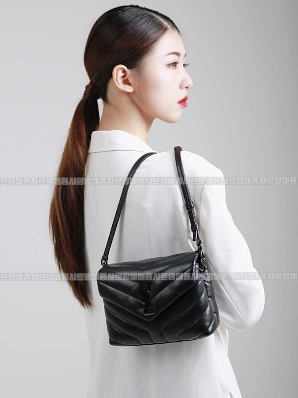 생로랑루루미니백  20260417-110109-024.jpg