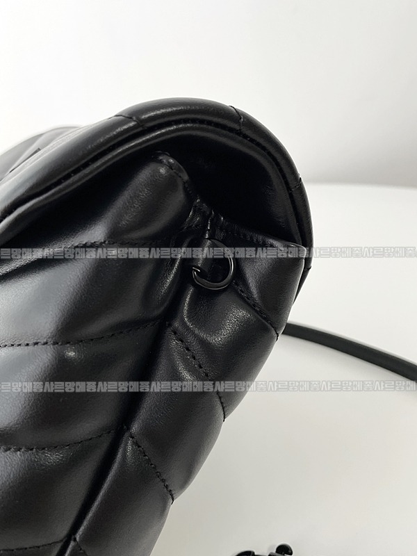 생로랑루루미니백  20260417-110108-017.jpg