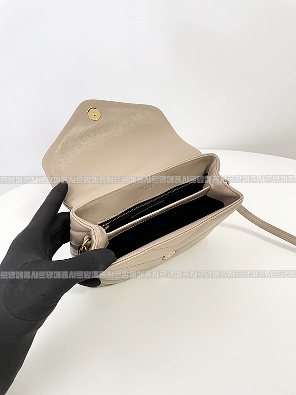 생로랑루루미니백  20260417-110718-007.jpg