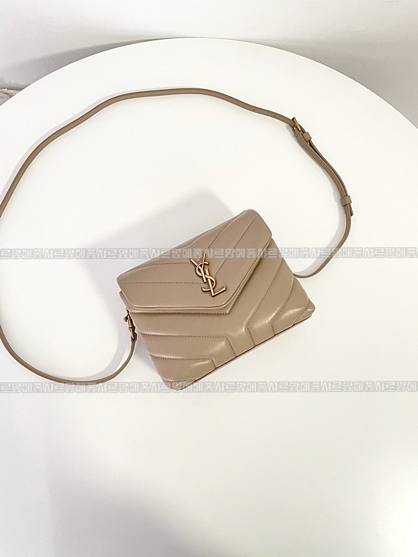 생로랑루루미니백  20260417-110718-009.jpg