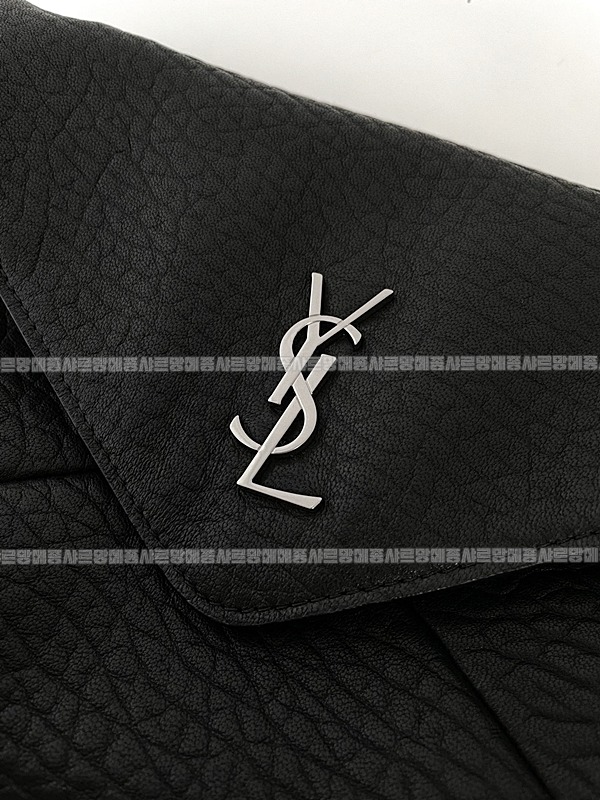 생로랑카산드라엔벨로프메신저백  20260417-112340-010.jpg