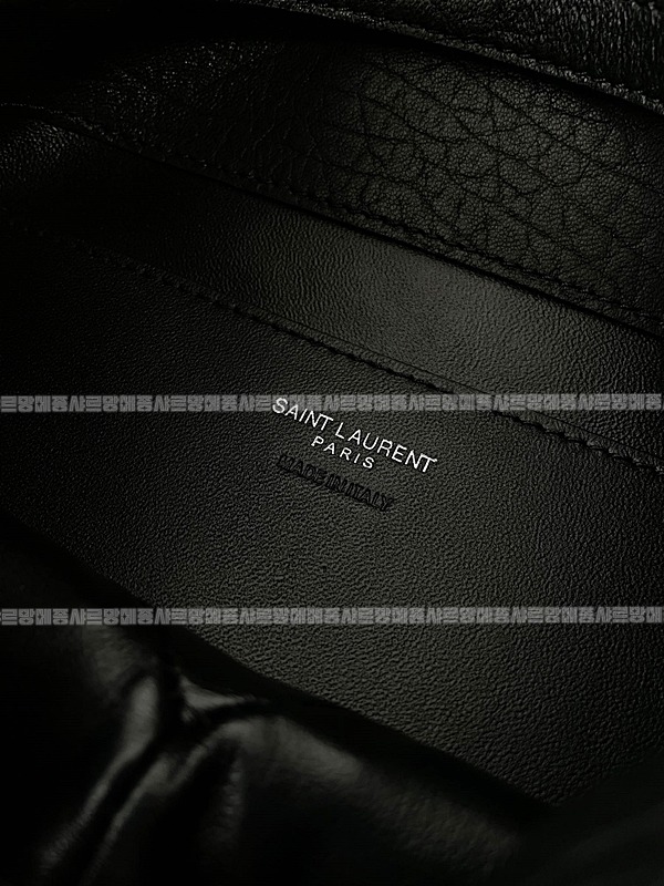 생로랑카산드라엔벨로프메신저백  20260417-112341-012.jpg