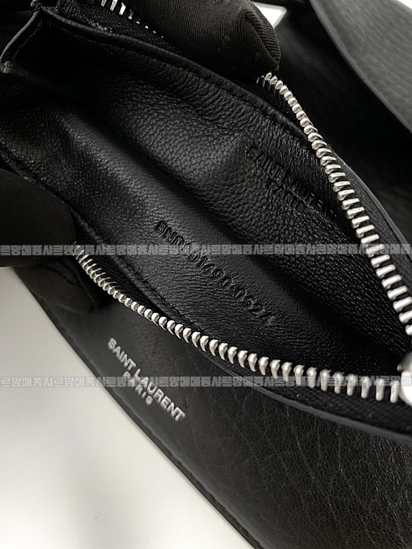 생로랑카산드라엔벨로프메신저백  20260417-112342-017.jpg