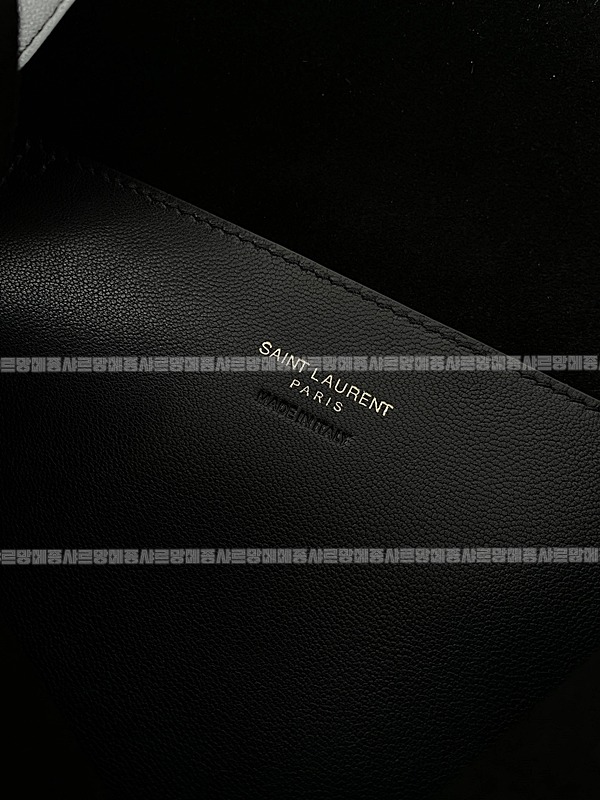 생로랑파리VII스몰  20260417-122523-012.jpg