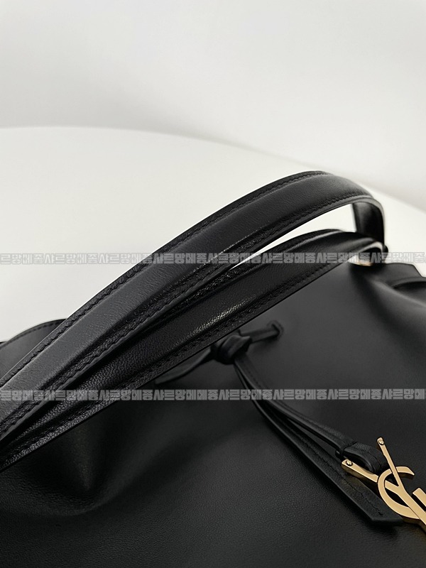 생로랑파리VII스몰  20260417-122523-013.jpg