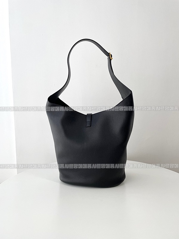 생로랑르5아7호보백  20260417-123211-003.jpg