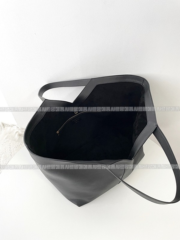 생로랑Y카바토트백  20260417-144647-006.jpg