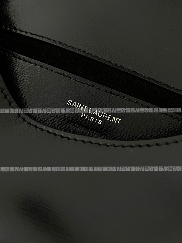 생로랑볼테르탑핸들숄더백  20260417-153828-012.jpg