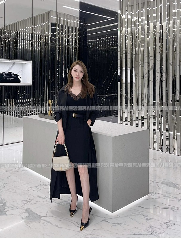 생로랑볼테르탑핸들숄더백  20260417-155140-023.jpg