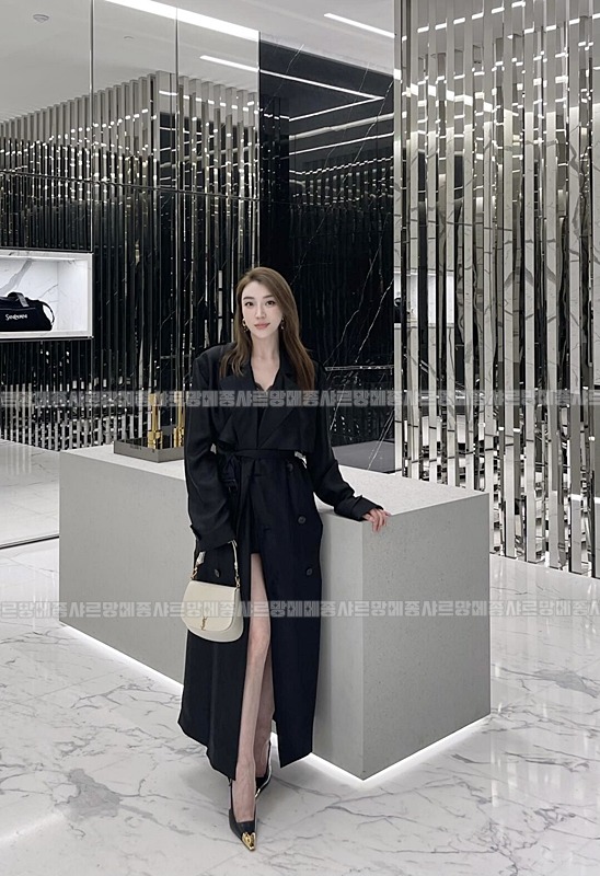 생로랑볼테르탑핸들숄더백  20260417-155140-024.jpg