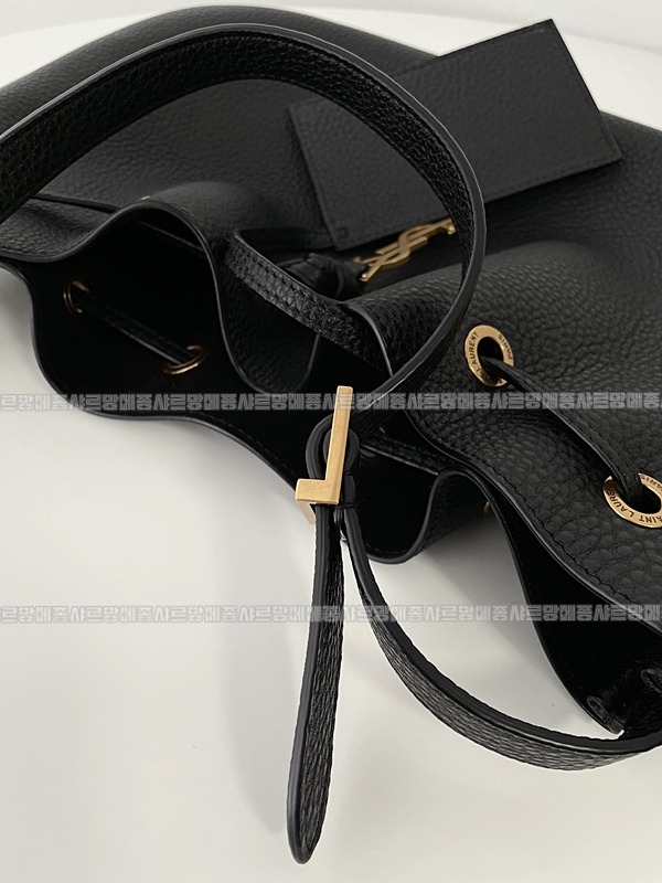 생로랑파리VII미디움  20260417-162819-013.jpg