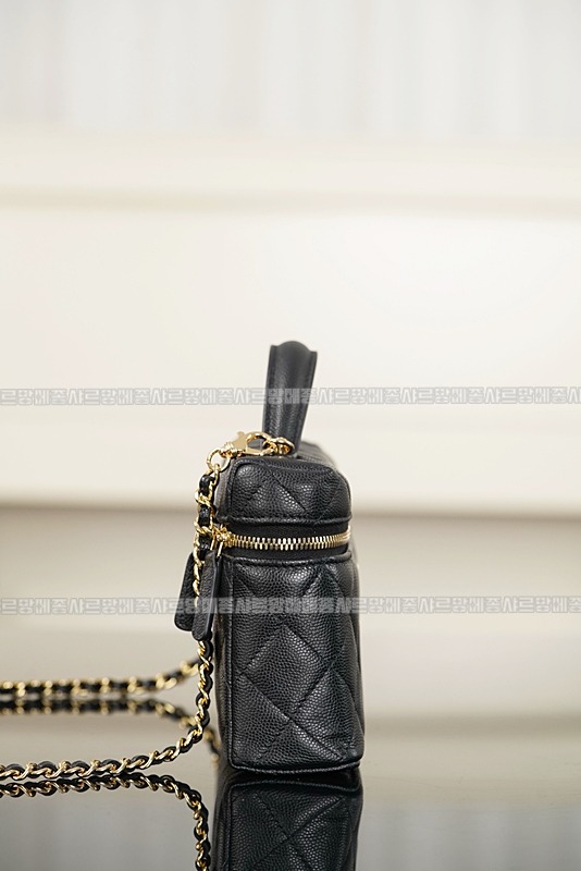 생로랑26P텁핸둘포쉐트베니티백  20260419,101256,006.jpg