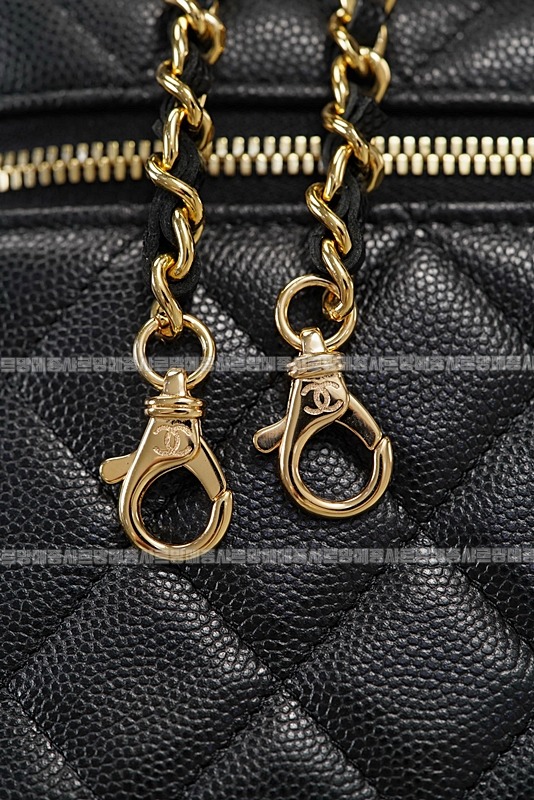 생로랑26P텁핸둘포쉐트베니티백  20260419,101257,012.jpg