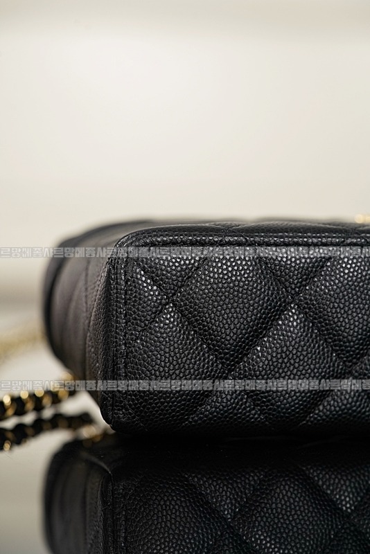 생로랑26P텁핸둘포쉐트베니티백  20260419,101258,021.jpg