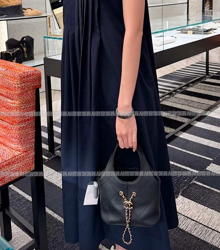 샤넬스몰쇼핑백  20260419,161438,032.jpg