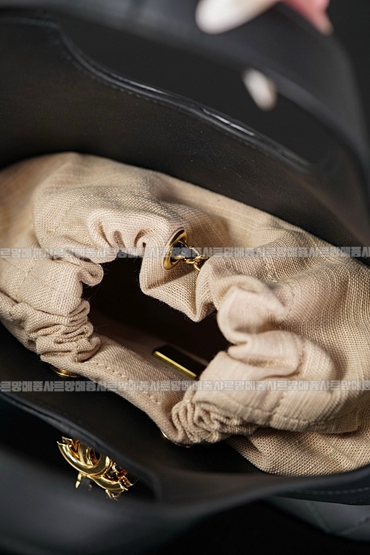 샤넬스몰쇼핑백  20260419,161436,026.jpg