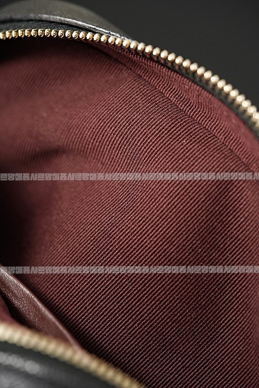 샤넬체인클러치  20260419,162535,019.jpg