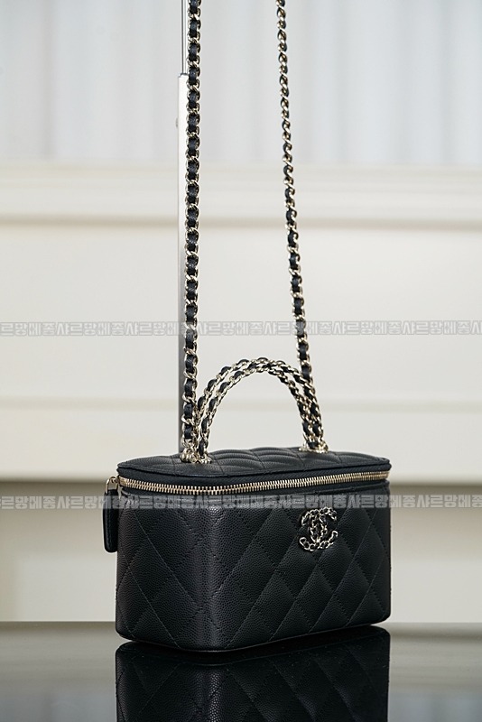 샤넬베니티탑핸들백  20260419,165956,005.jpg