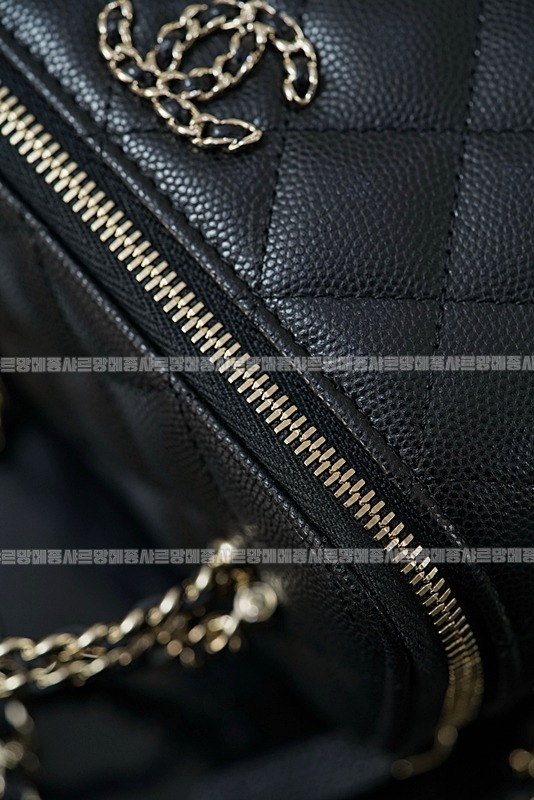 샤넬베니티탑핸들백  20260419,165958,018.jpg