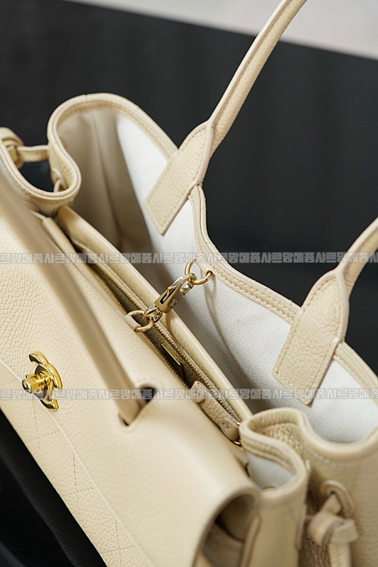 샤넬스몰쇼핑백  20260419,171127,030.jpg