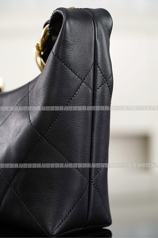 샤넬25K히피호보백  20260420,135352,028.jpg