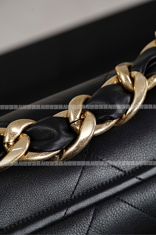 샤넬맥시호보백  20260420,140736,018.jpg