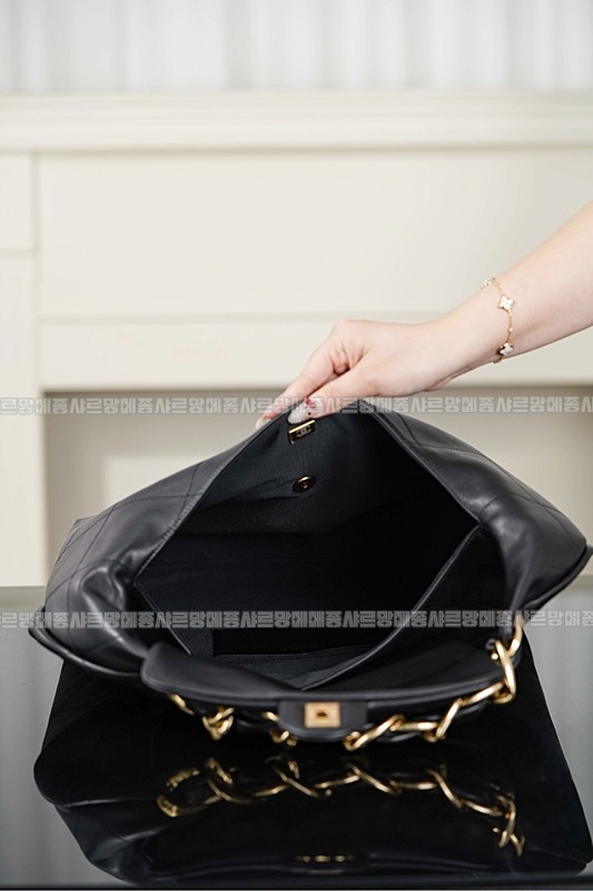 샤넬맥시호보백라지  20260420,142145,012.jpg