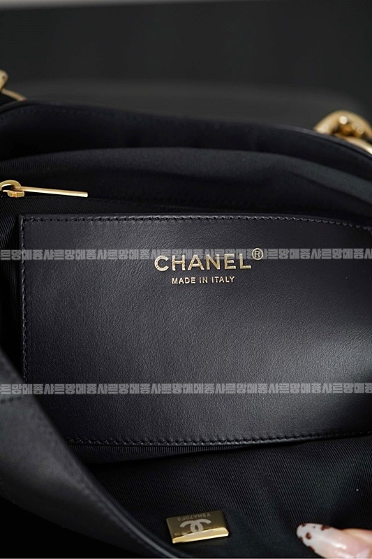 샤넬맥시호보백라지  20260420,142147,024.jpg