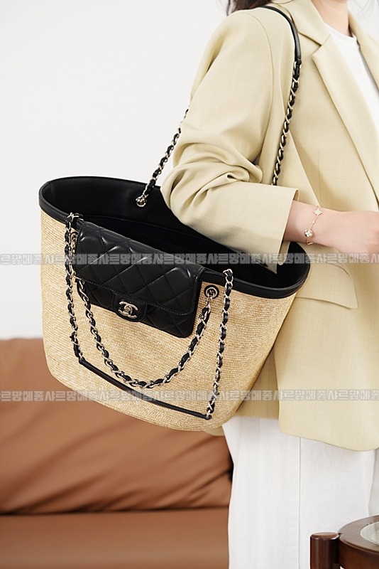 샤넬라지쇼핑백  20260420,154821,003.jpg