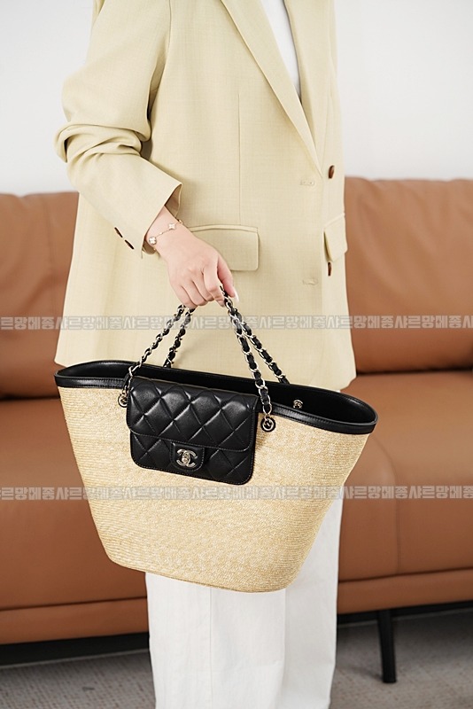 샤넬라지쇼핑백  20260420,154821,002.jpg