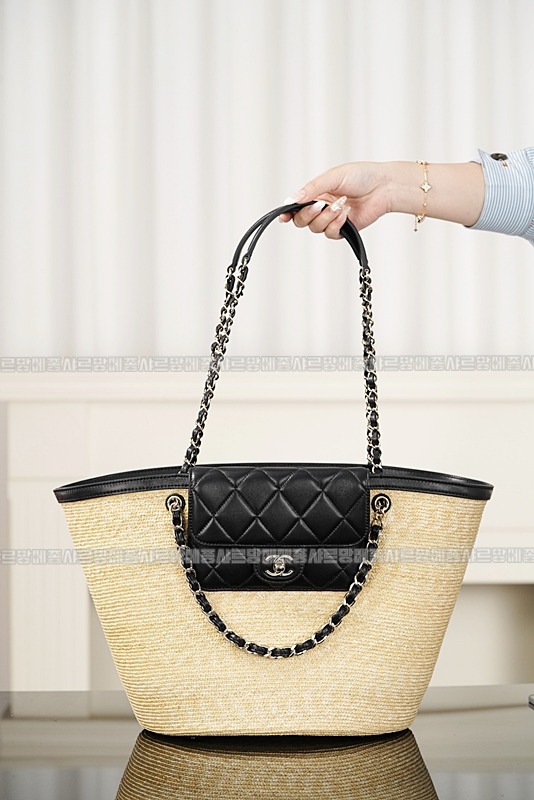 샤넬라지쇼핑백  20260420,154821,006.jpg