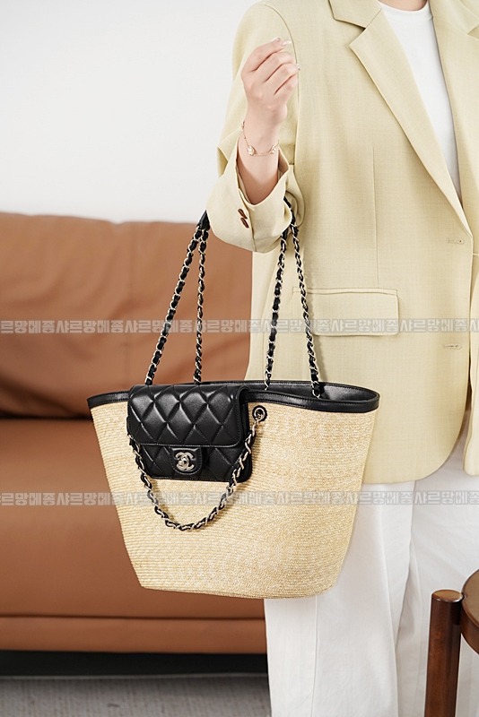 샤넬라지쇼핑백  20260420,154821,004.jpg