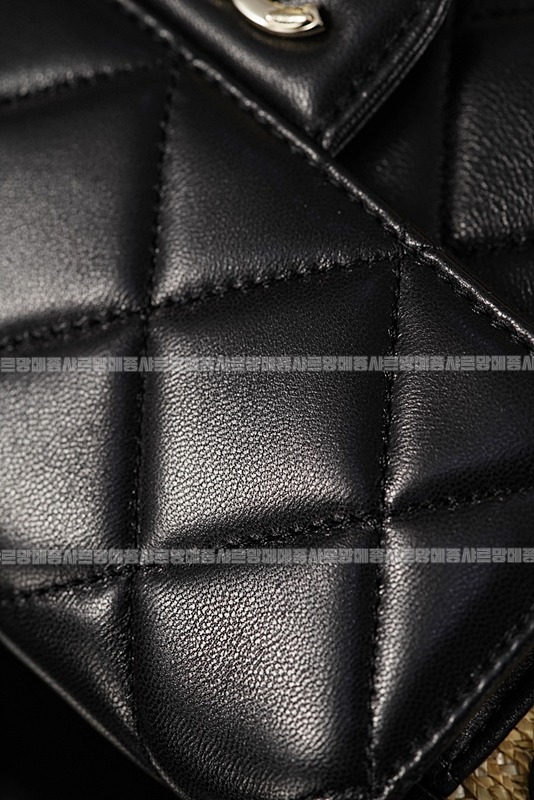 샤넬라지쇼핑백  20260420,154824,020.jpg