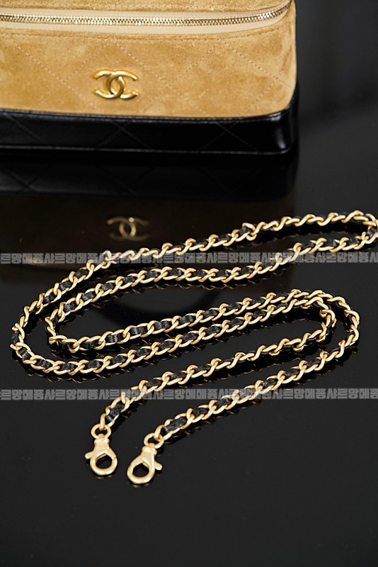 샤넬체인코스메틱케이스  20260420,161638,015.jpg