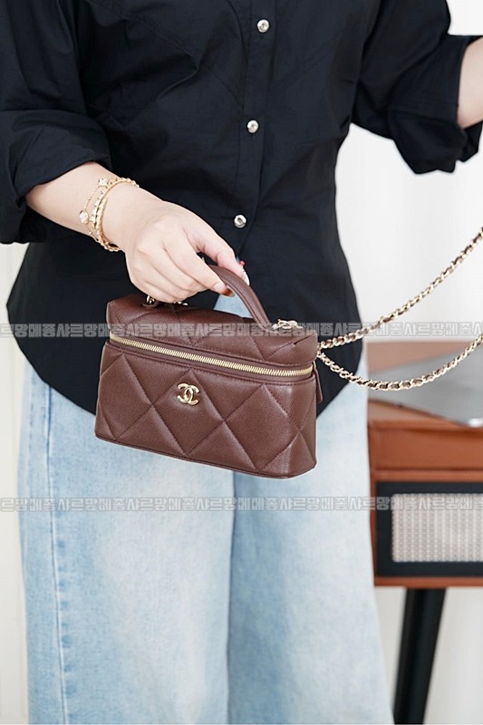 샤넬 체인 코스메틱 케이스20260420,172231,002.jpg