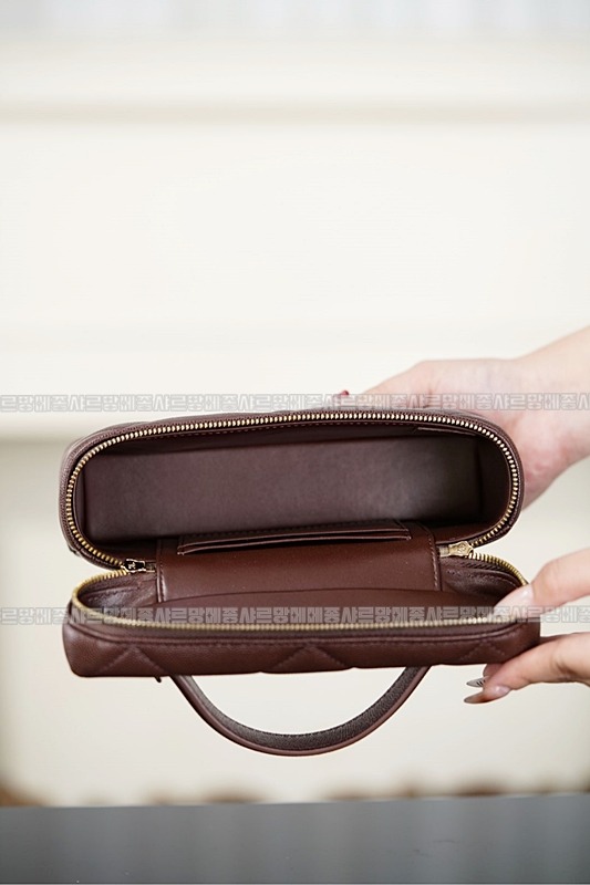 샤넬 체인 코스메틱 케이스20260420,172232,013.jpg