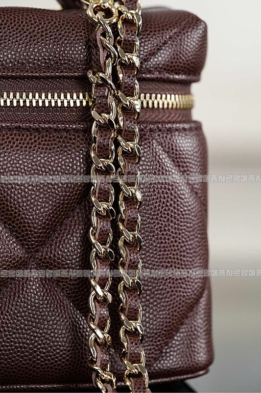 샤넬 체인 코스메틱 케이스20260420,172234,024.jpg