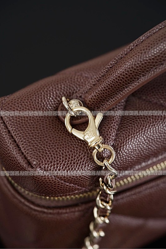 샤넬 체인 코스메틱 케이스20260420,172234,027.jpg