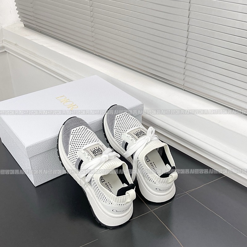 디올런앤디올스니커즈 20260423,125620,003.jpg